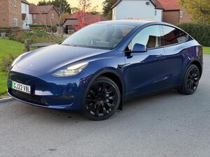 Tesla Model Y (Dual Motor) LONG Range AUTO 4WDE 5dr