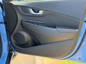 Hyundai KONA 39kWh Premium AUTO 5dr (10.5kW Charger)