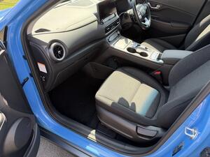 Hyundai KONA 39kWh Premium AUTO 5dr (10.5kW Charger)