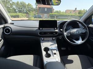 Hyundai KONA 39kWh Premium AUTO 5dr (10.5kW Charger)