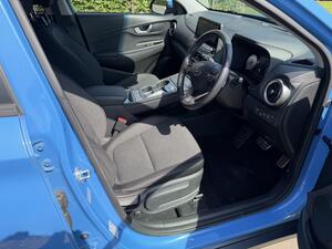 Hyundai KONA 39kWh Premium AUTO 5dr (10.5kW Charger)