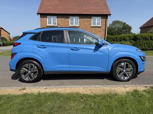 Hyundai KONA 39kWh Premium AUTO 5dr (10.5kW Charger)