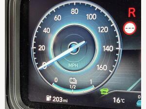 Hyundai KONA 39kWh Premium AUTO 5dr (10.5kW Charger)
