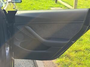 Tesla Model 3 Standard Range PLUS AUTO RWD 4dr