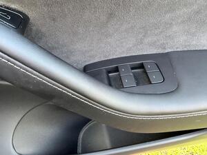 Tesla Model 3 Standard Range PLUS AUTO RWD 4dr