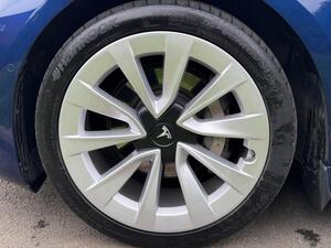 Tesla Model 3 (Dual Motor) LONG Range AUTO 4WDE 4dr