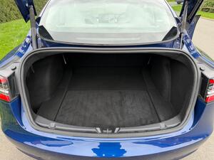 Tesla Model 3 (Dual Motor) LONG Range AUTO 4WDE 4dr