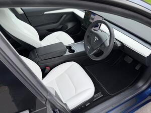 Tesla Model 3 (Dual Motor) LONG Range AUTO 4WDE 4dr