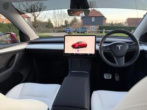 Tesla Model Y (Dual Motor) Performance AUTO 4WDE 5dr