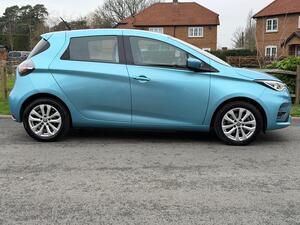 Renault Zoe R110 EV50 52kWh Iconic AUTO 5dr (Rapid Charge)