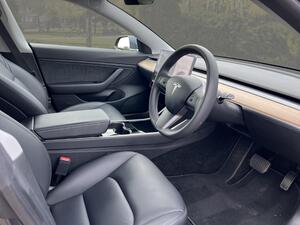 Tesla Model 3 (Dual Motor) LONG Range AUTO 4WDE 4dr