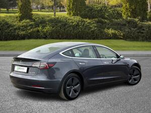 Tesla Model 3 (Dual Motor) LONG Range AUTO 4WDE 4dr