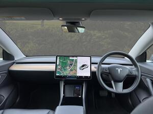 Tesla Model 3 (Dual Motor) LONG Range AUTO 4WDE 4dr