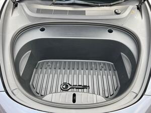 Tesla Model 3 (Dual Motor) LONG Range AUTO 4WDE 4dr