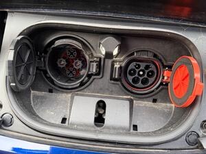 Nissan Leaf 39kWh N-Connecta AUTO 5dr