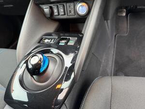 Nissan Leaf 39kWh N-Connecta AUTO 5dr