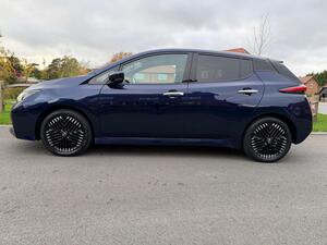 Nissan Leaf 39kWh N-Connecta AUTO 5dr