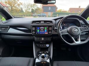 Nissan Leaf 39kWh N-Connecta AUTO 5dr