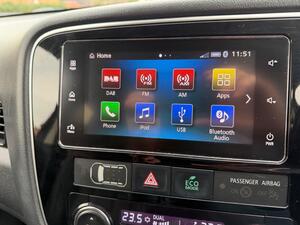 Mitsubishi Outlander 2.0H 12kWh 5HS CVT 4WD EURO 6 (s/s) 5dr