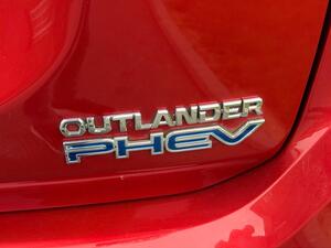 Mitsubishi Outlander 2.0H 12kWh 5HS CVT 4WD EURO 6 (s/s) 5dr