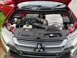 Mitsubishi Outlander 2.0H 12kWh 5HS CVT 4WD EURO 6 (s/s) 5dr