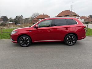 Mitsubishi Outlander 2.0H 12kWh 5HS CVT 4WD EURO 6 (s/s) 5dr