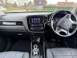 Mitsubishi Outlander 2.0H 12kWh 5HS CVT 4WD EURO 6 (s/s) 5dr