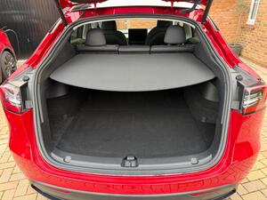 Tesla Model Y (Dual Motor) LONG Range AUTO 4WDE 5dr