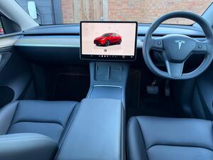 Tesla Model Y (Dual Motor) LONG Range AUTO 4WDE 5dr