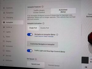 Tesla Model Y (Dual Motor) LONG Range AUTO 4WDE 5dr
