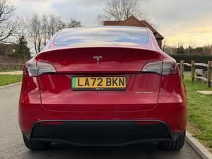 Tesla Model Y (Dual Motor) LONG Range AUTO 4WDE 5dr