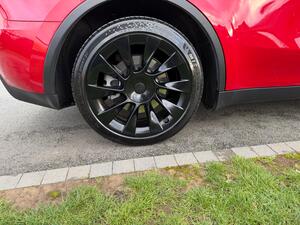 Tesla Model Y (Dual Motor) LONG Range AUTO 4WDE 5dr