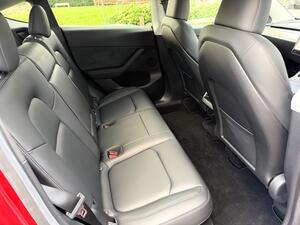 Tesla Model Y (Dual Motor) LONG Range AUTO 4WDE 5dr