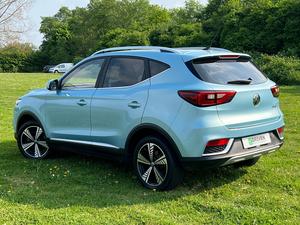 MG MG ZS 44.5kWh Exclusive Auto 5dr