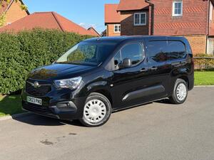 Vauxhall Combo Electric 2300 50kWh Sportive Panel VAN 6dr Electric AUTO L2 H1 (7.4kW Charger) (136 PS)