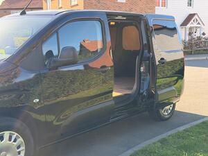 Vauxhall Combo Electric 2300 50kWh Sportive Panel VAN 6dr Electric AUTO L2 H1 (7.4kW Charger) (136 PS)