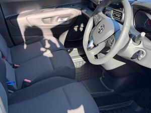 Vauxhall Combo Electric 2300 50kWh Sportive Panel VAN 6dr Electric AUTO L2 H1 (7.4kW Charger) (136 PS)