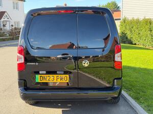 Vauxhall Combo Electric 2300 50kWh Sportive Panel VAN 6dr Electric AUTO L2 H1 (7.4kW Charger) (136 PS)