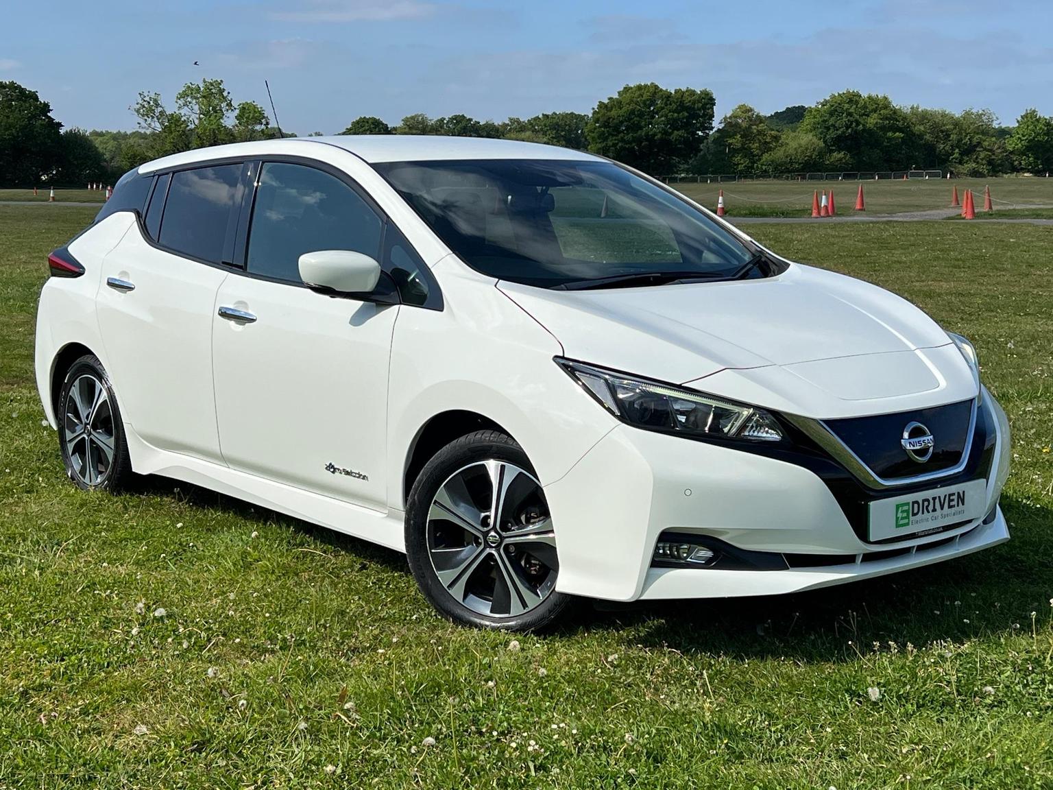 Nissan Leaf 40kWh N-Connecta Auto 5dr
