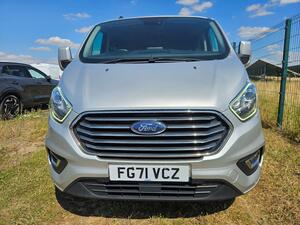 Ford Tourneo Custom 2.0 320 EcoBlue Titanium AUTO L2 EURO 6 (s/s) 5dr