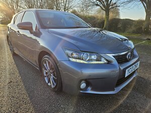 Lexus CT 1.8 200h Advance 5dr