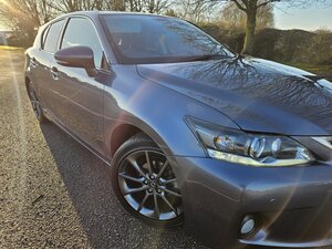 Lexus CT 1.8 200h Advance 5dr