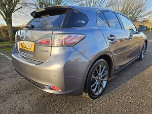 Lexus CT 1.8 200h Advance 5dr