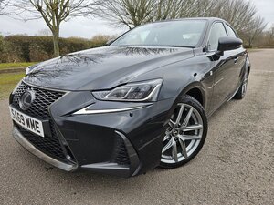 Lexus IS 2.5 300h F Sport 4dr