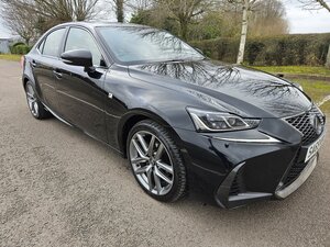 Lexus IS 2.5 300h F Sport 4dr