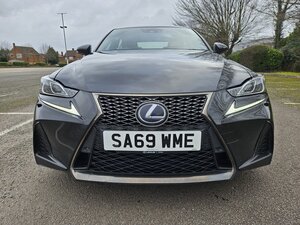 Lexus IS 2.5 300h F Sport 4dr