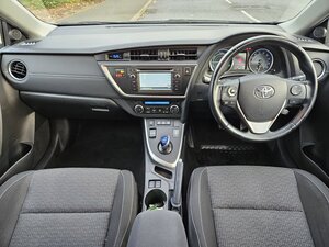 Toyota Auris 1.8 Vvt-i Icon Plus 5dr