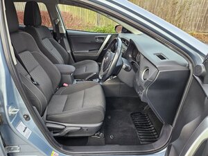 Toyota Auris 1.8 Vvt-i Icon Plus 5dr