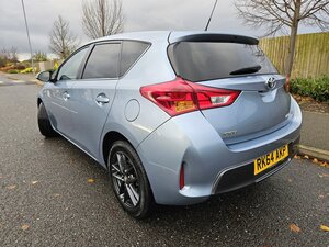 Toyota Auris 1.8 Vvt-i Icon Plus 5dr