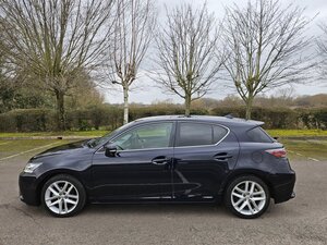 Lexus CT 1.8 200h Premier 5dr